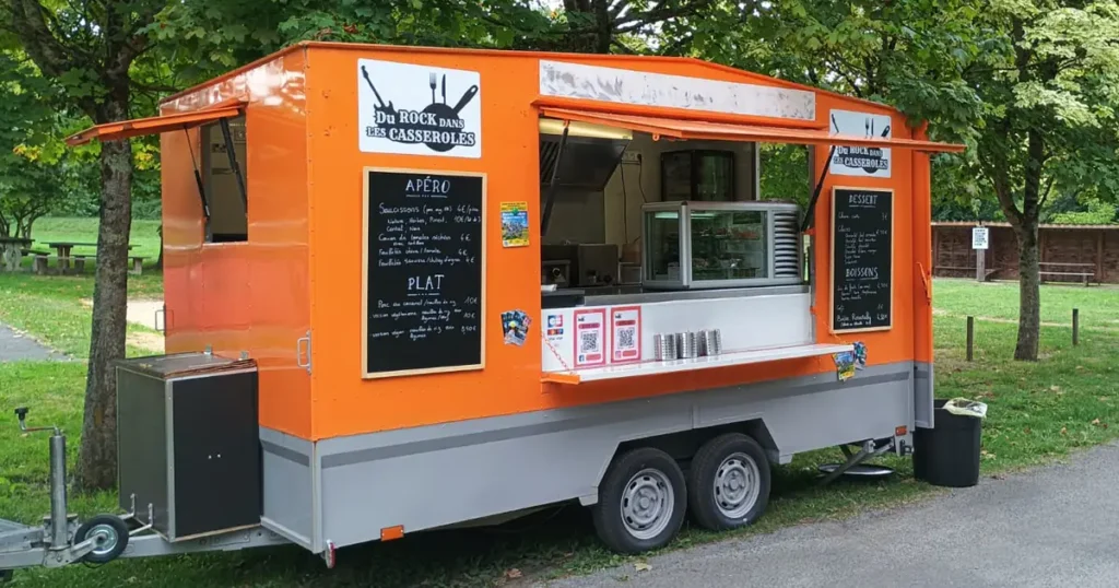 Le food truck Du Rock dans les Casseroles de Charly Roy, cuisine maison produits frais, au Festival bien-être de Pontourny les 6 et 7 juin 2026